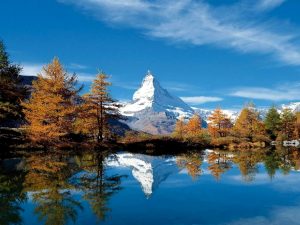 scenery-swiss-alps-matterhorn-lake-grindji