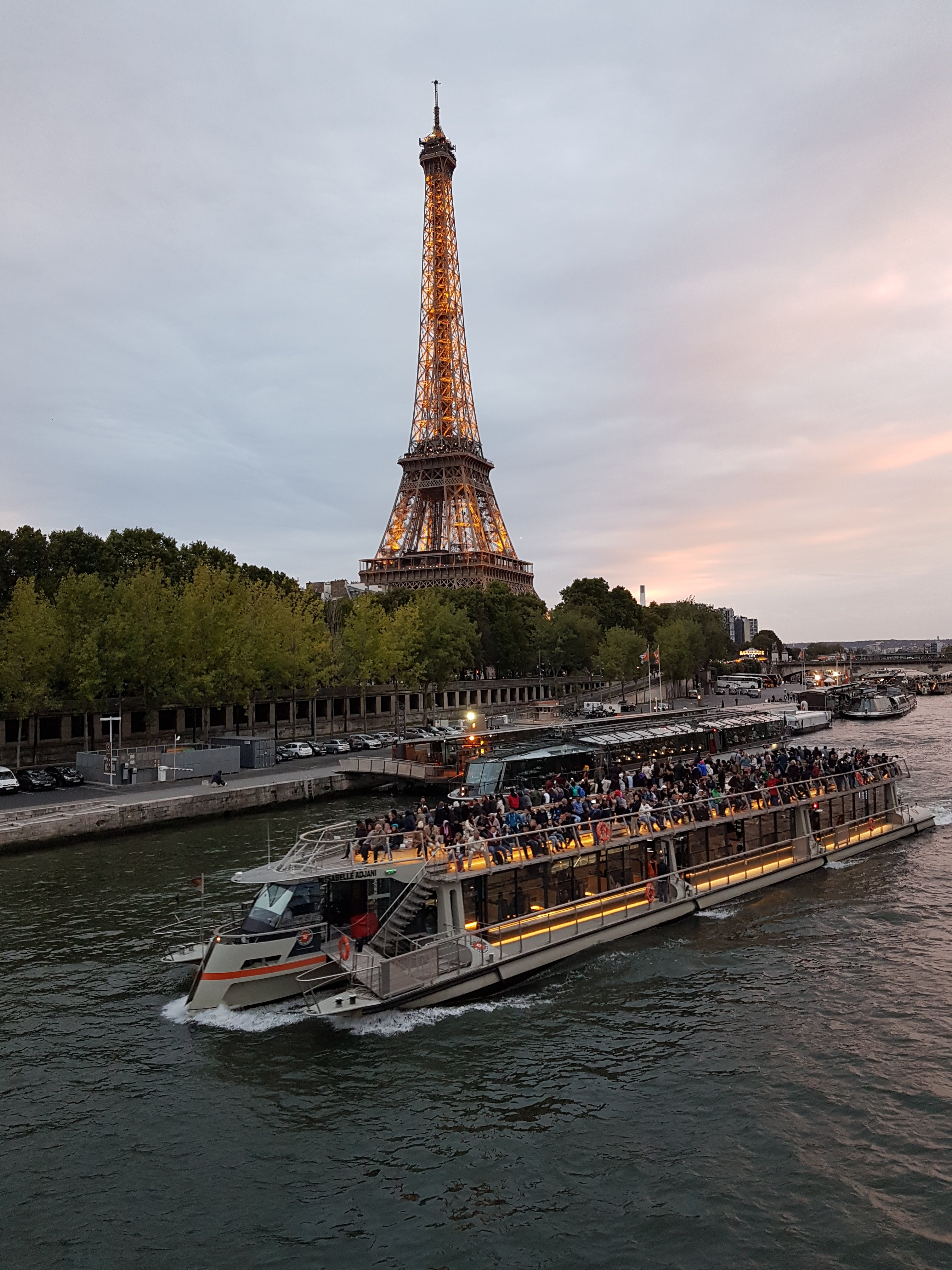 Paris Trip - Day 1 - Train journeys and the Eiffel Tower - Chimmyville